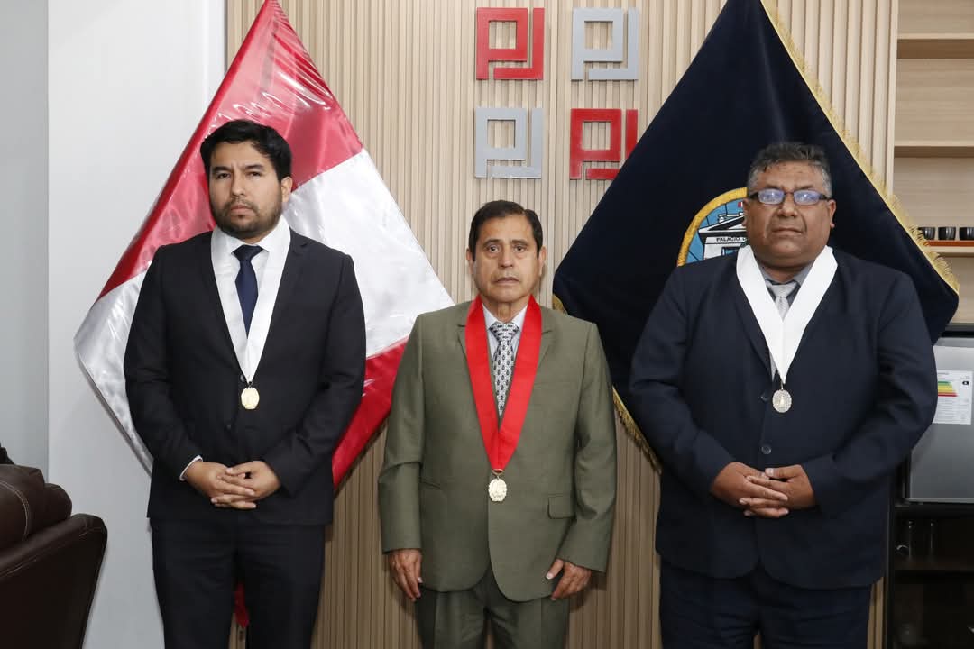 Titular de la Corte del Santa juramentó a magistrados del Primer Juzgado Civil y Noveno Juzgado Laboral