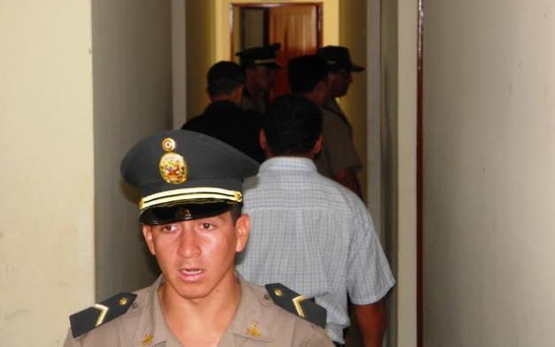 Intervienen a pescador que portaba revólver que le habría quitado a “Los Patecos”