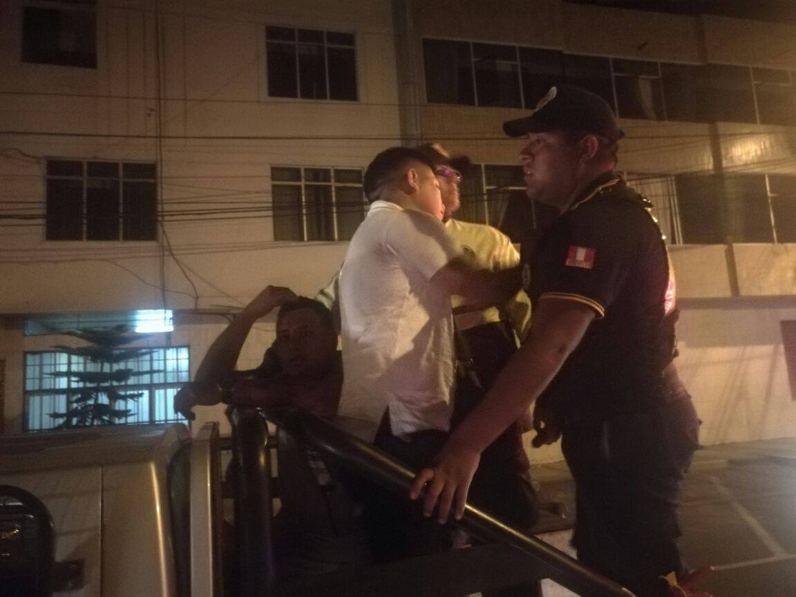Policía borracho protagoniza bochornoso incidente en discoteca de Chimbote