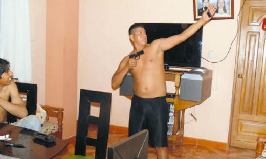 Agentes de Dirandro asaltaban y revendían cocaína de narcos