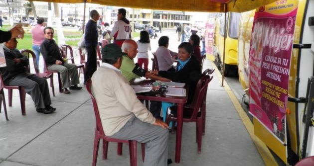 Regidor Ortiz exige que policlínico móvil sea puesto en funcionamiento