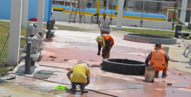 Polideportivo de Garatea presenta un 90% de avance 