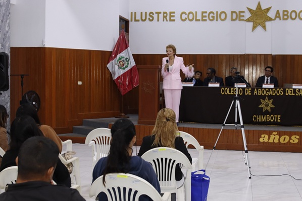 Corte del Santa realizó simposio con especialistas en derecho penal, criminología y victimología