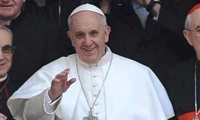  "Que los conventos vacíos sean lugares de acogida para los refugiados" (Sólo video)