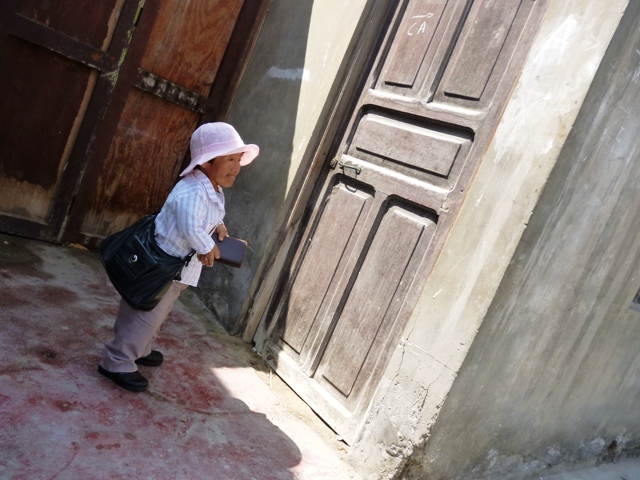 Carmencita: Una predicadora de la Palabra de Dios que recorre “Bolívar Alto”