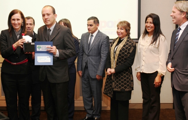 Voluntariado de pesquera Tasa es premiado por fundación Aporta