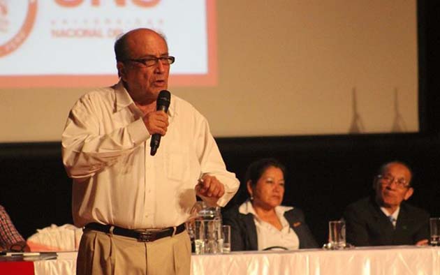 No terminan de inventar Chimbote  (Por: Eduardo González Viaña) 