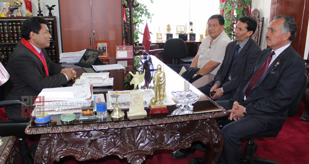 Representante de la Policía Anticorrupción visitó a presidente de Corte de Áncash