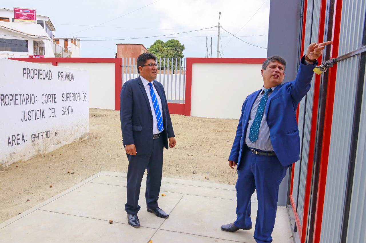 Presidente de Corte Superior de Justicia del Santa inspeccionó cerco perimétrico de futuro Juzgado Mixto de Casma