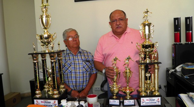  Presidente de la Liga de Fútbol pide construcción de la Casa del Deporte de Chimbote