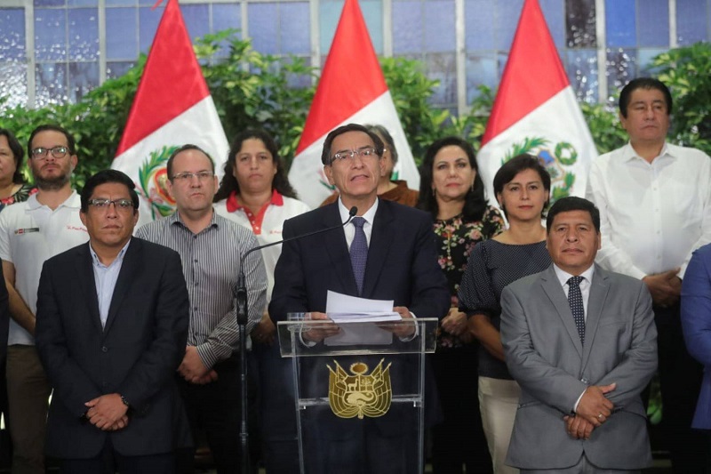 Presidente Vizcarra informará al mediodía medidas durante la emergencia nacional