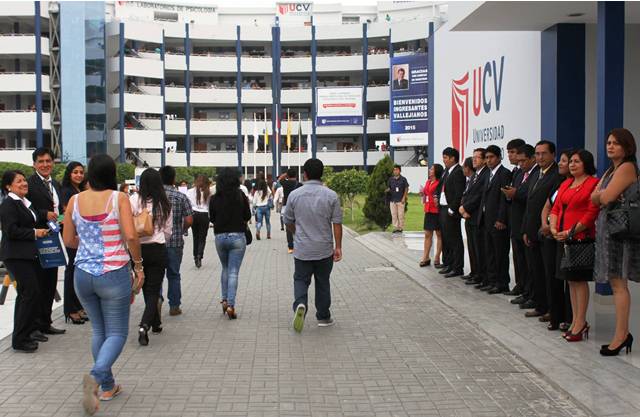 Más de 1500 nuevos alumnos iniciaron sus estudios en Universidad César Vallejo de Chimbote 