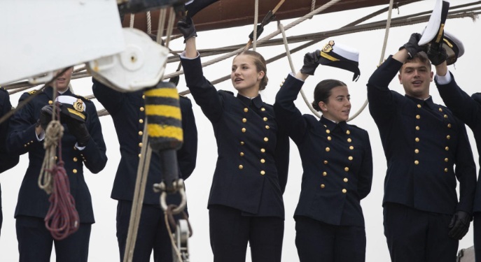 Buque español Juan Sebastián Elcano llega a Lima con la princesa Leonor a bordo
