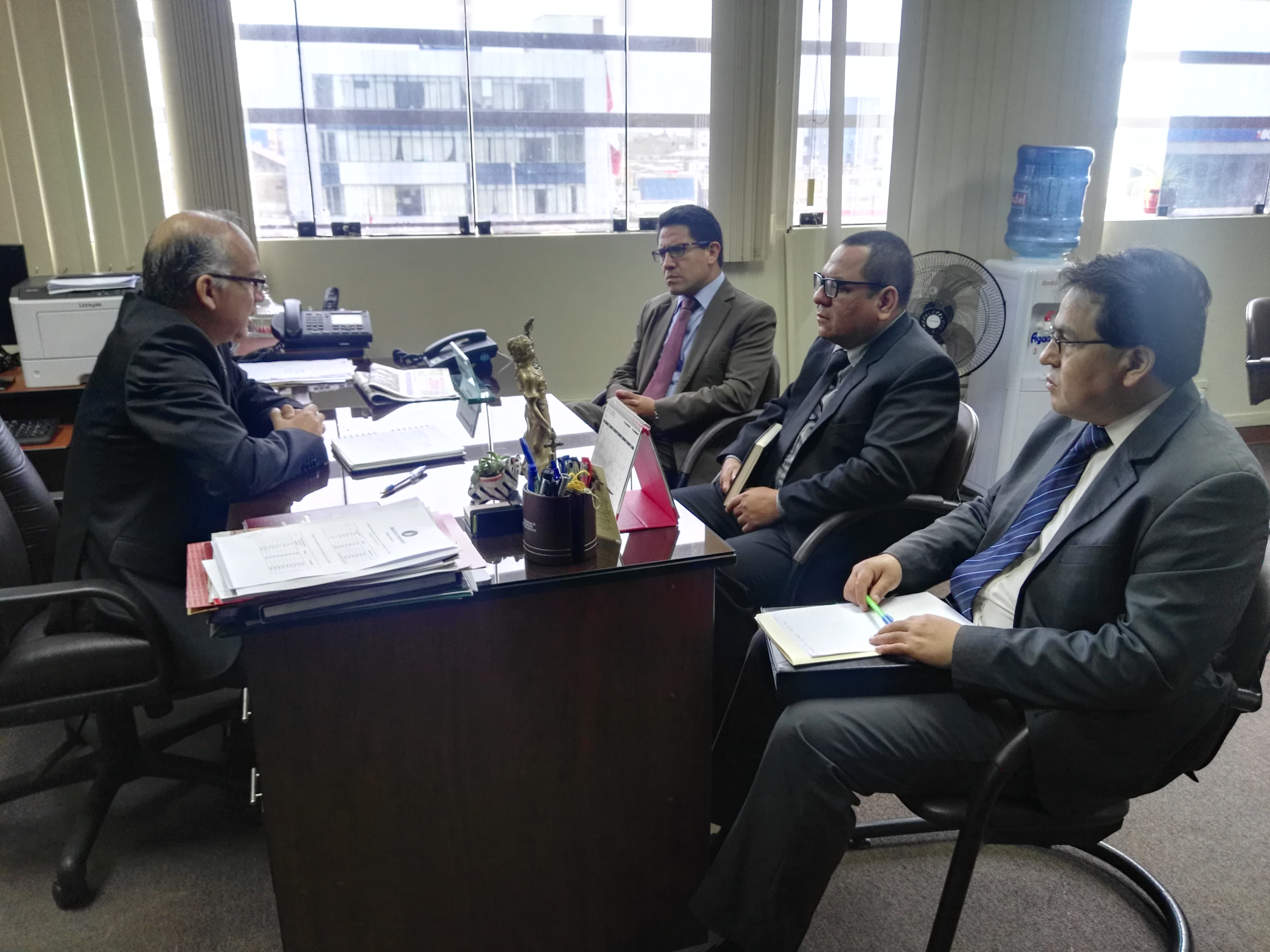 Presidente de la Corte del Santa sostuvo reunión con Procurador Nacional Anticorrupción 