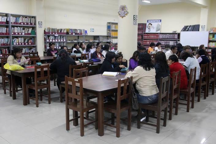 Unos 60 docentes son capacitados en manejo del sistema Braille