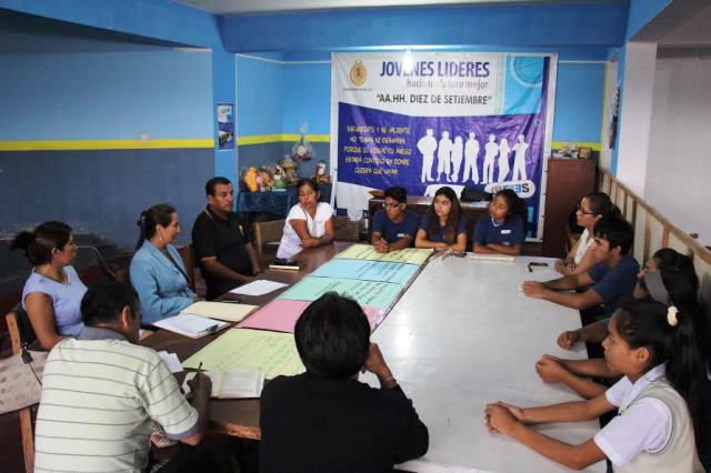 Programa Jóvenes Líderes de distrito fiscal del Santa recibe visita de coordinadora nacional