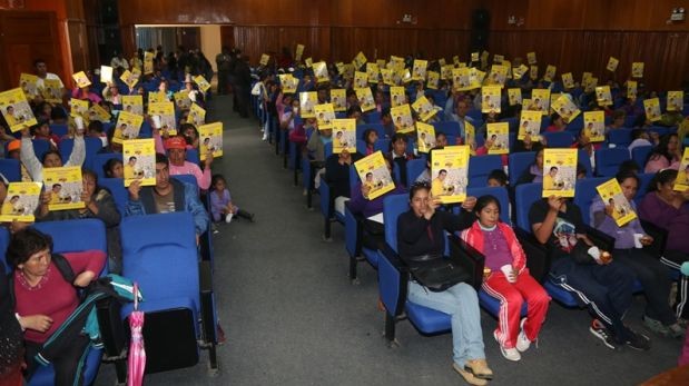 Álvarez utilizó fondos e instituciones del estado para hacer proselitismo político a su favor