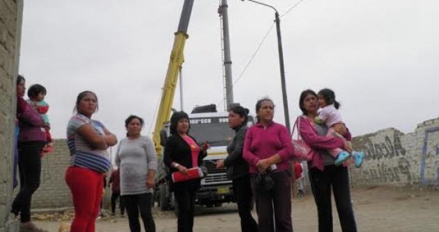 Defensoría solicita al MTC reglamentar sobre instalación de antenas en zonas pobladas