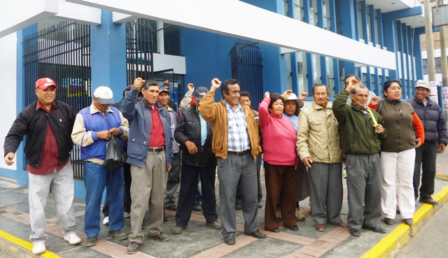  Moradores de "Tangay" Bajo siguen exigiendo su electrificación urbana