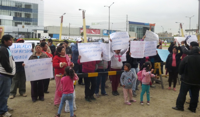  Moradores de “Villa España” piden no ser desalojados de terrenos