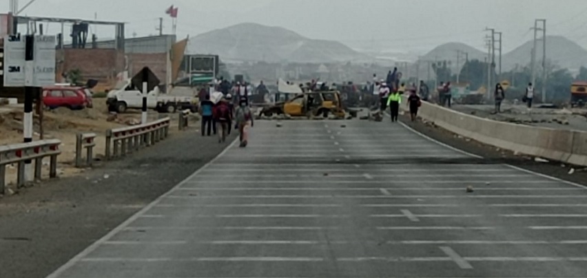 La Libertad: trabajadores agroindustriales retomaron ayer protestas en la Panamericana Norte