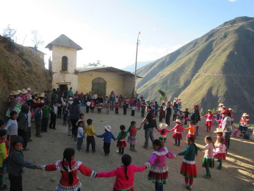 Proyecto de Rotarac beneficia a comunidades campesinas de Pamparomás