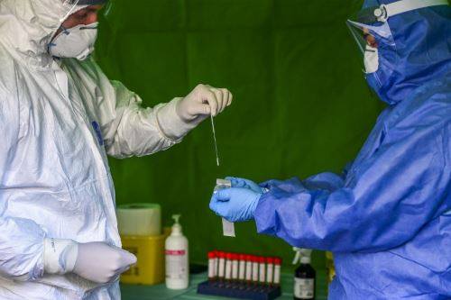 Prueba de antígenos: ¿Cuál es su utilidad y diferencia frente a la molecular y serológica?