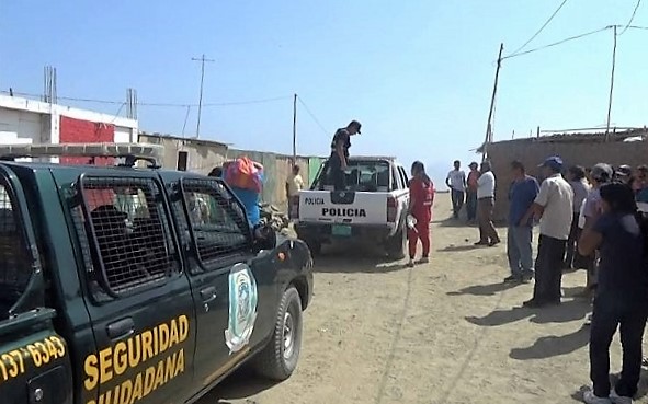Detonan explosivo en vivienda de dirigente en Nuevo Chimbote y todo apunta que se trata de traficantes de terrenos