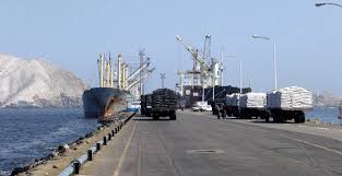 Congresista Domínguez realiza gestiones para recuperar operaciones en el puerto de Chimbote