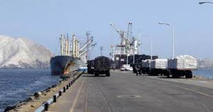 Premier Zavala anunció modernización del puerto de Chimbote