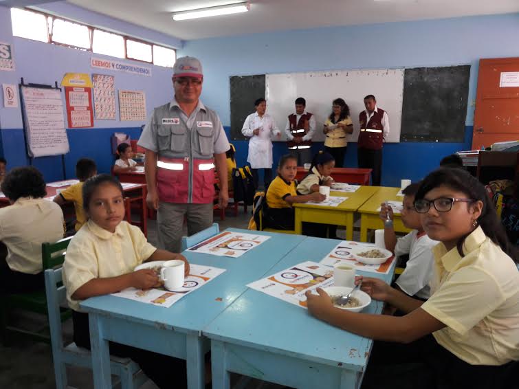 Aseguran que niños beneficiarios de Qali Warma reciben leche y no derivados   