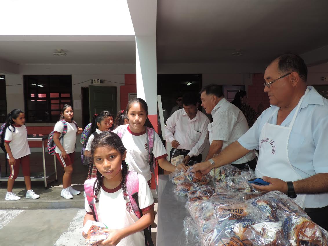 Docentes se muestran comprometidos con Qali Warma en Chimbote