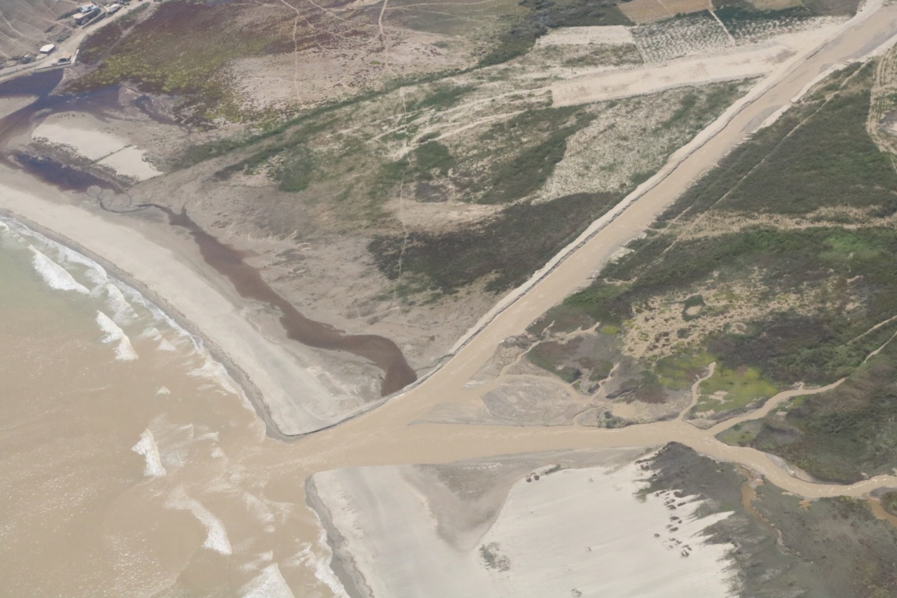  Ministro de Defensa anuncia declaratoria de emergencia de distritos de  Moro y Samanco 