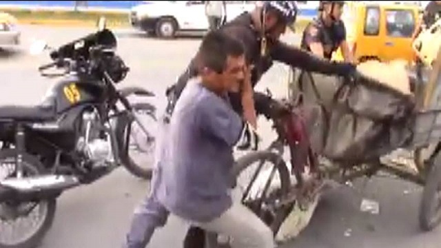 Serenos agreden a reciclador, le quitan su triciclo y termina con el rostro ensangrentado en Chimbote