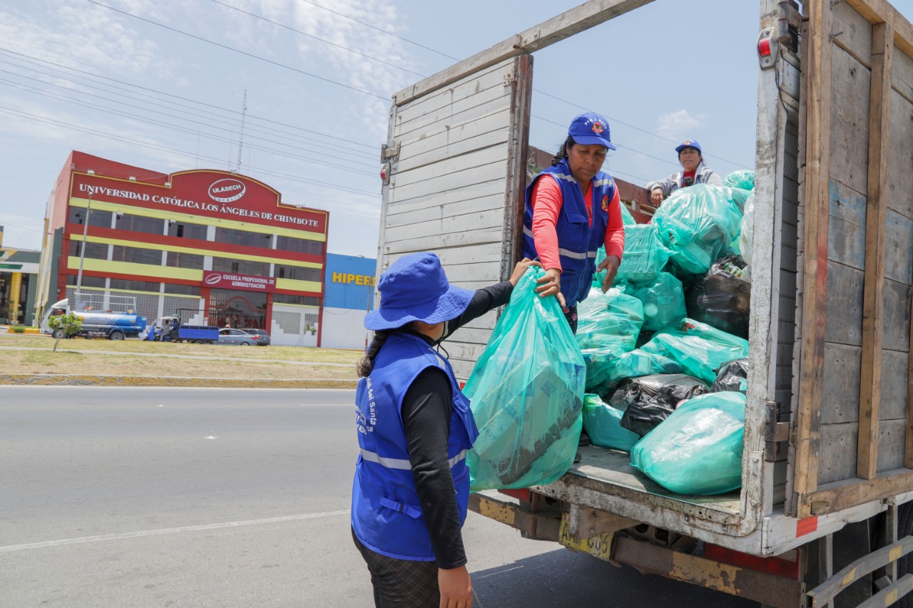 Comuna chimbotana avanza en 90 por ciento recojo de residuos sólidos orgánicos 