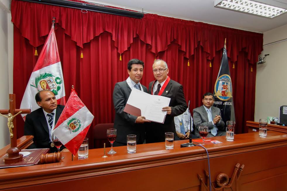 Huarmey reconoce a juez de la Corte del Santa por su compromiso durante inundaciones