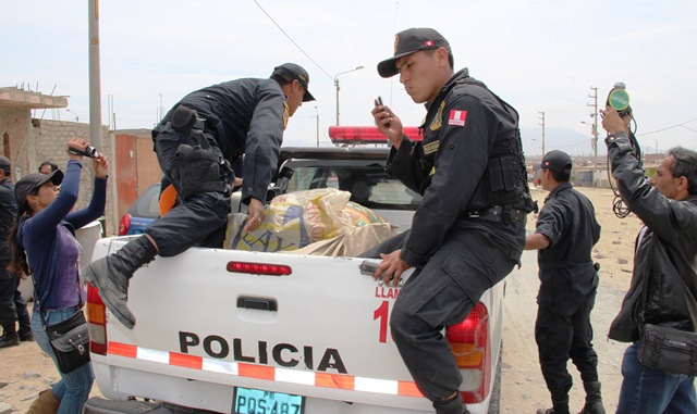 Recuperan equipaje robado a policías y capturan a pareja de ladrones