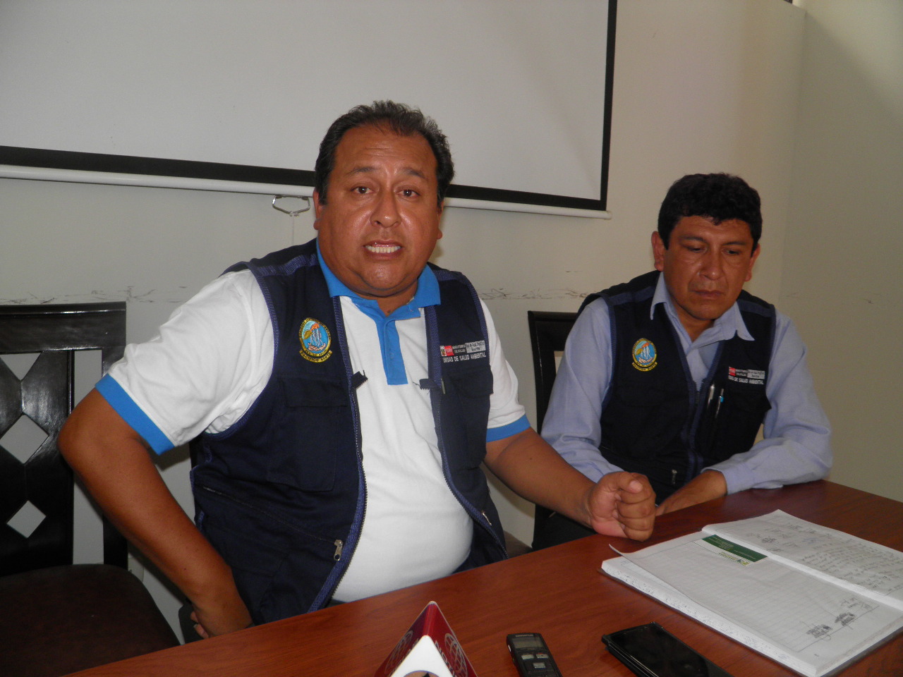 Chimbote: A fin de mes centros de salud contarán con empresa encargada de recoger residuos sólidos