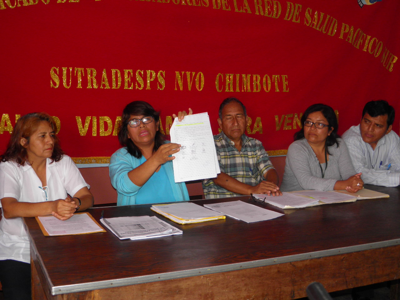 Chimbote: trabajadores de la Red de Salud Sur exigen salida de su director