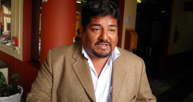 Regidor Estrada califica como “deficiente” los dos años de gestión de Victoria Espinoza