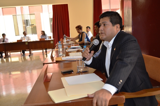 Multas a los que malogran el ornato de Chimbote con propaganda electoral