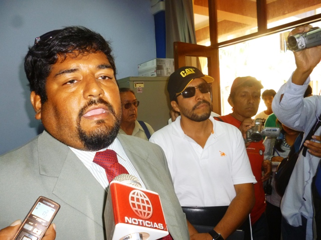 Chimbote: Regidor Estrada dice compra de urgencia de 25 toneladas de hojuelas es ilegal