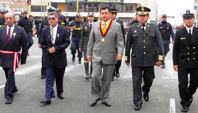 Regidor Torres aclara que no acordaron quitarle la confianza a funcionaria Lourdes Sandoval