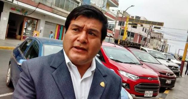 Regidor pide a Victoria Espinoza que mejores servicios a la ciudad, sobretodo la limpieza pública