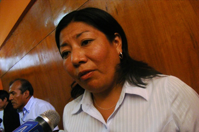 Regidora de Nuevo Chimbote y funcionaria provincial asegura que cumplirá con ambas funciones