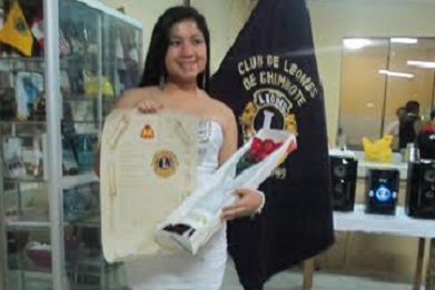 Proclaman a reina del Club de Leones y de Semana Cívica de Chimbote 2014