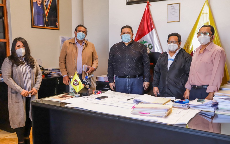 Alcalde anuncia reinicio de titulación en pueblos de las 308 y 217 hectáreas de Chinecas