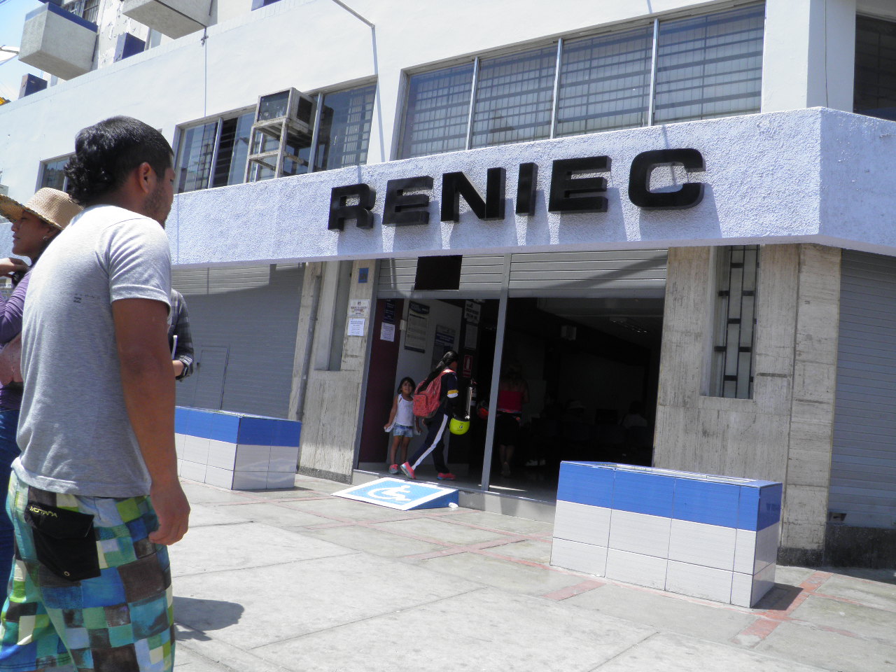 Chimbote: Reniec aún no dispone que electores voten con DNI caduco 