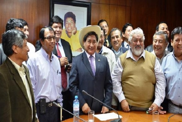 Representantes de 25 juntas de riego del país presentaron problemática en el Congreso