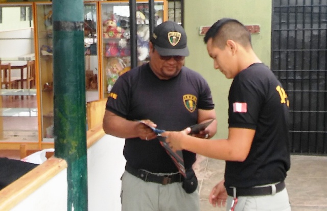 Incautan 8 celulares más durante requisa en penal de Cambio Puente
